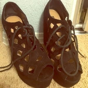 Black Wedges with cool holey design