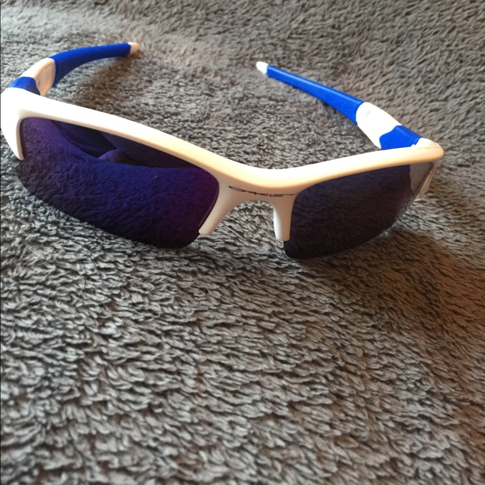 oakley sunglasses