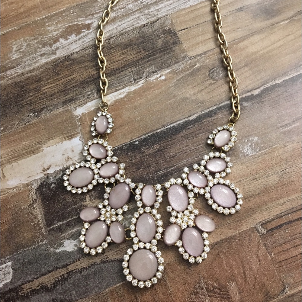 Statement necklace