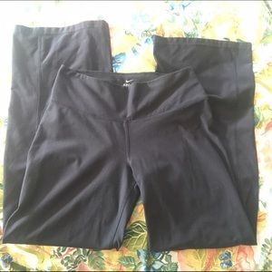 🆕 Nike dri-fit bootcut yoga pants, size S