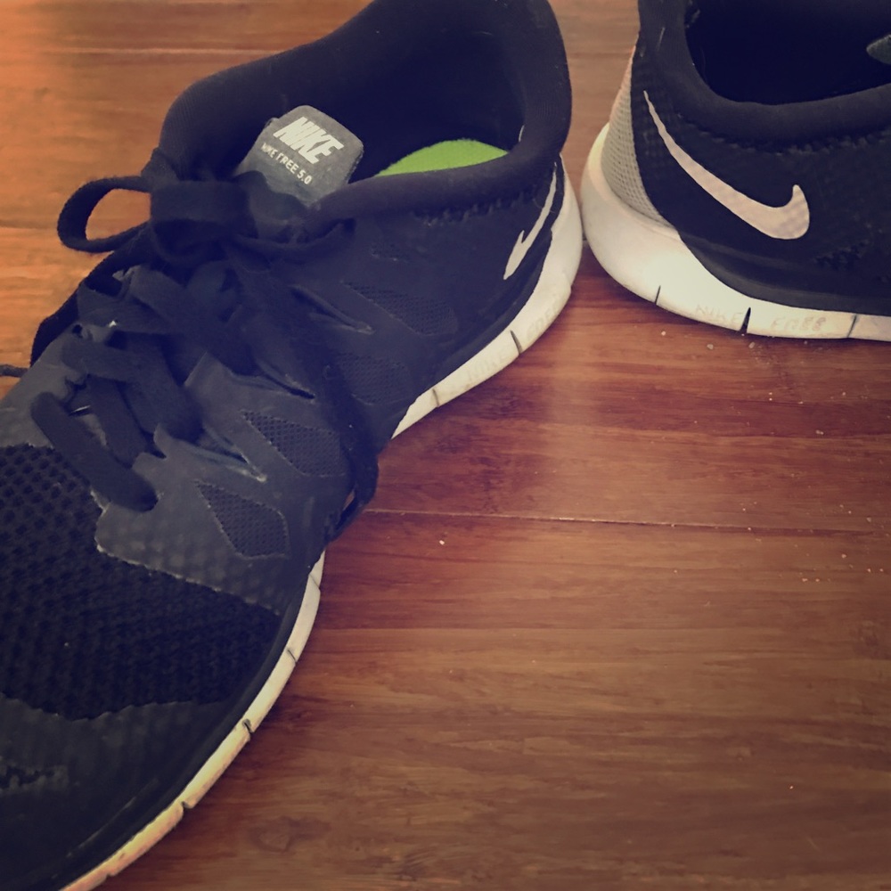 Nike Free 5.0 Sneakers! 🖤