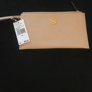 NWT Michael Kors Ballet Colored Fulton Wristlet