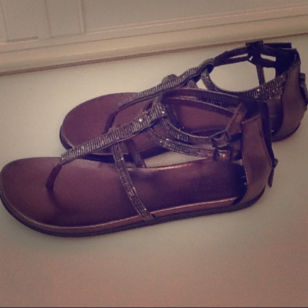 Kenneth Cole Reaction NEVER WORN sandals