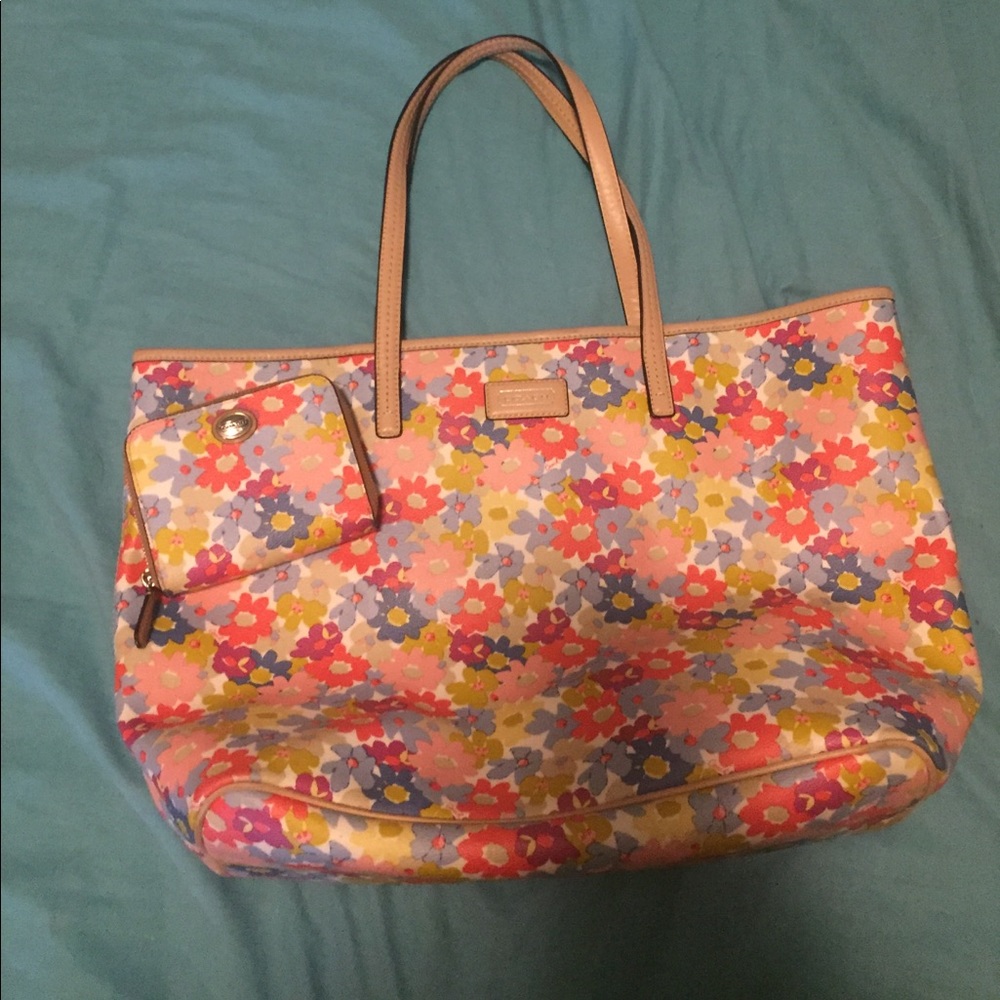 Coach purse and wallet set