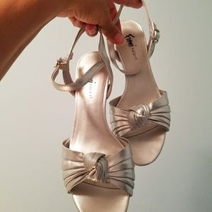 Silver color low heeled Shoes- Strappies!