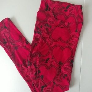 Beautiful LuLaRoe  Tall and Curvy leggings