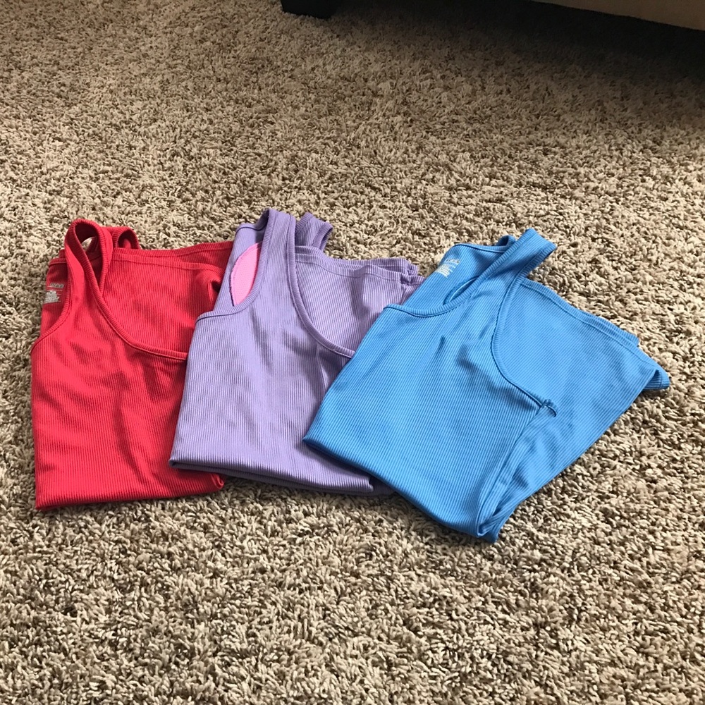 Set of three under armor tanks