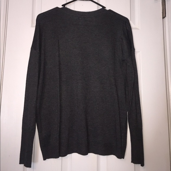 Slouchy gray sweater - Picture 3 of 3