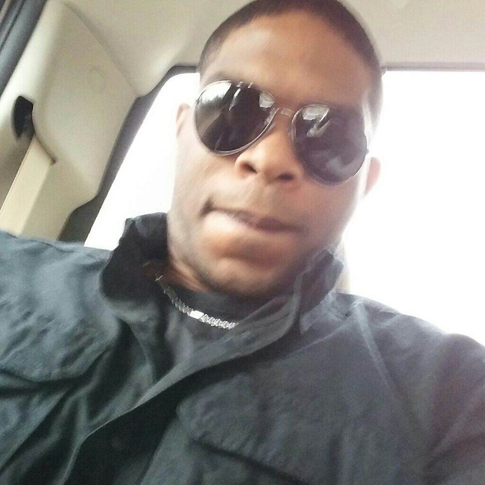 Meet your Posher, Lenelle