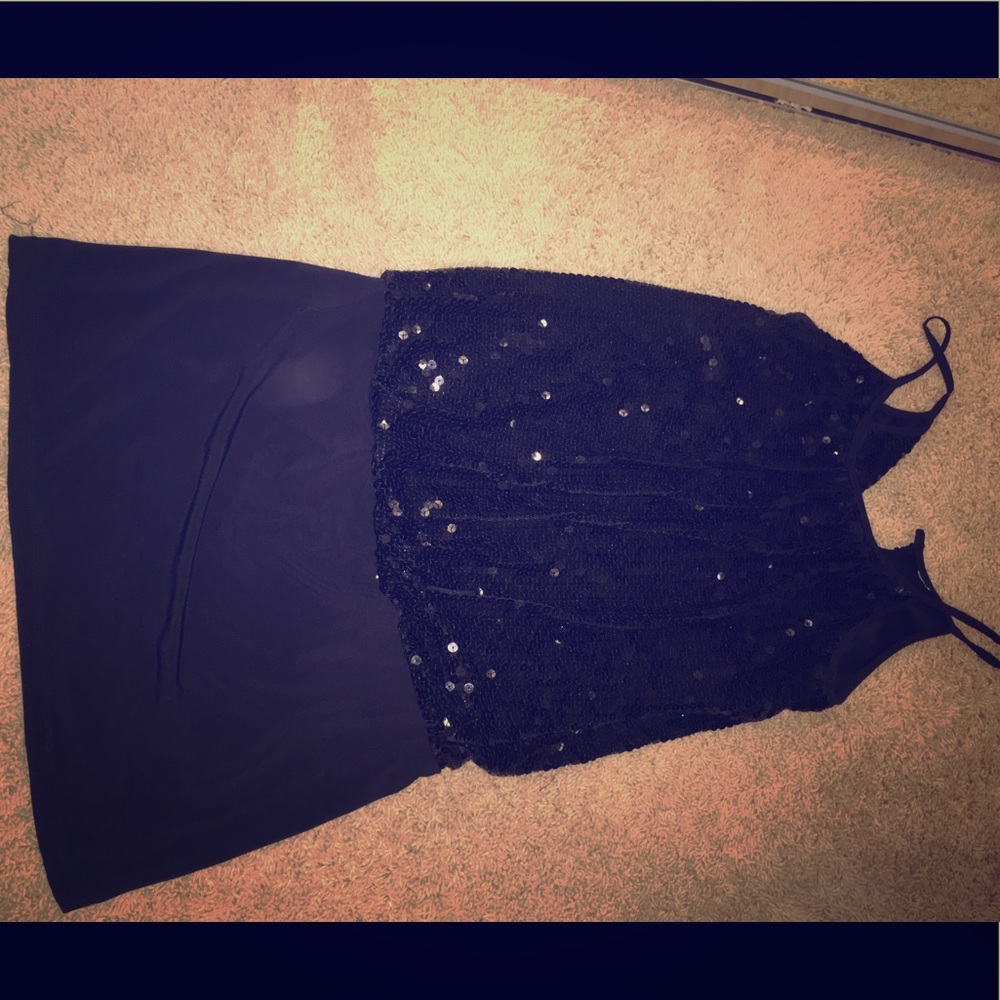 Connected Dress & Skirt Sequence
