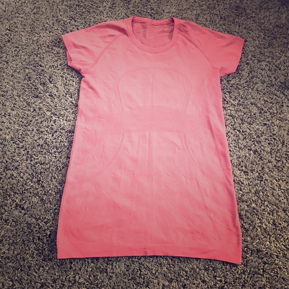 Lululemon top