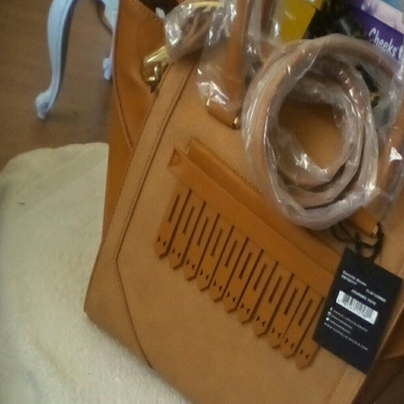 Danielle Nicole Bag - Picture 3 of 3