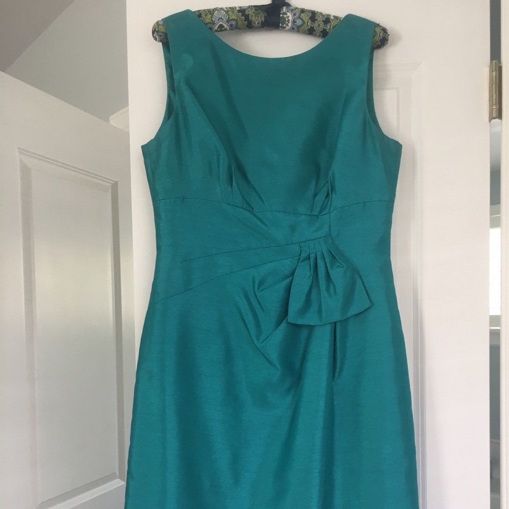 Dupioni silk style teal Tahari dress. Sz 8