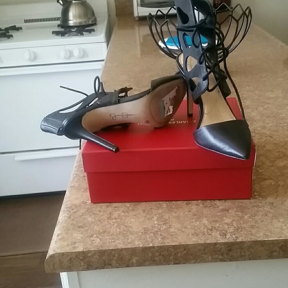 Jessica Simpson  dress shoe - Picture 3 of 3