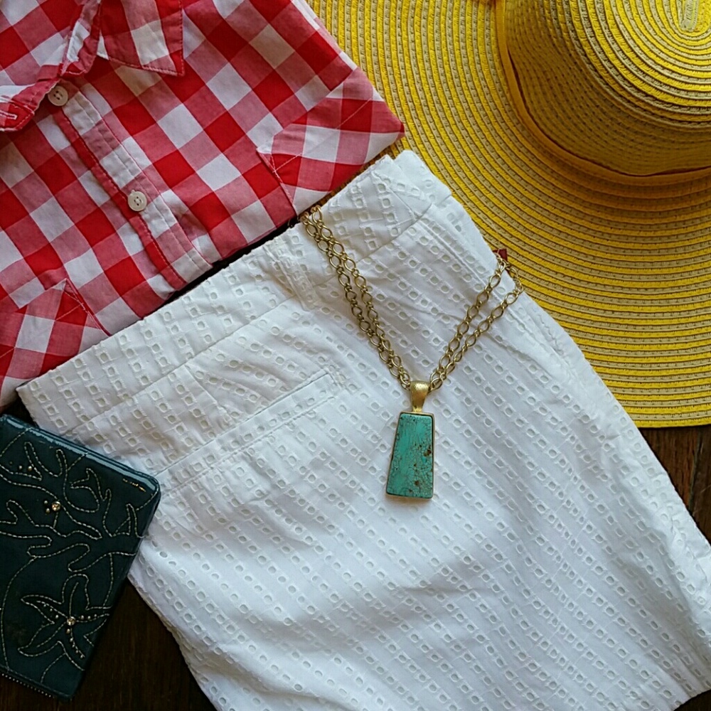 WHITE EYELET SHORTS. NWT