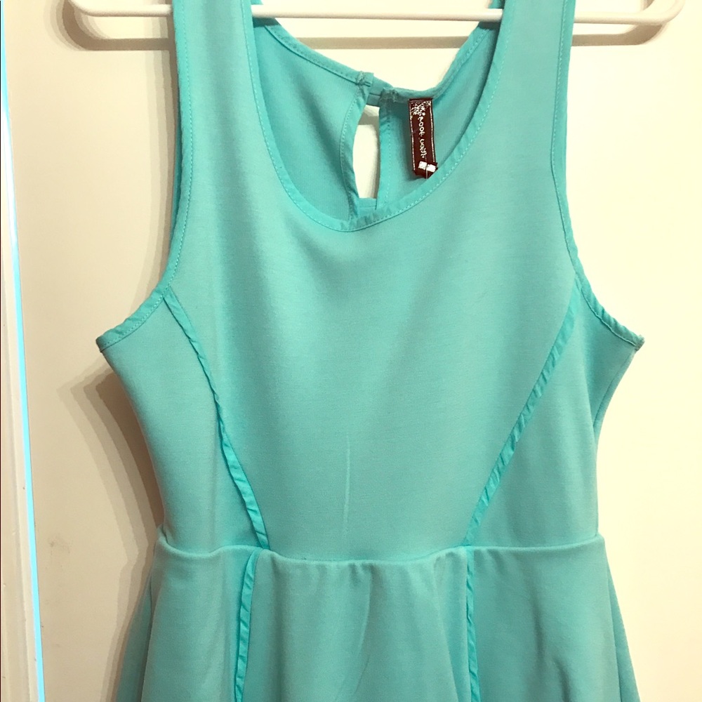 Gorgeous turquoise dress with bow detail
