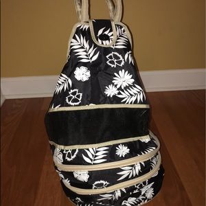 FLORAL BACKPACK WITH BOTTOM COOLER
