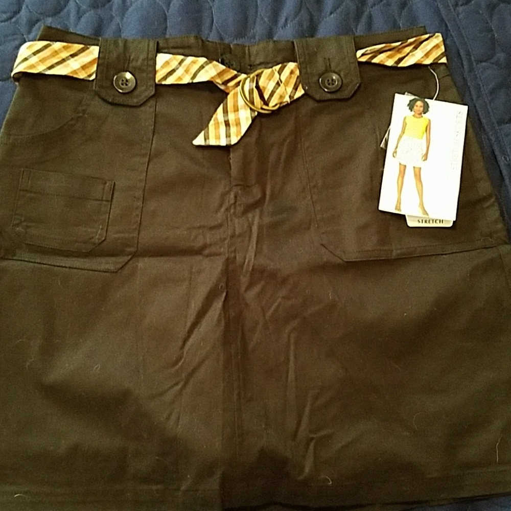 NWT Black Skort size 8