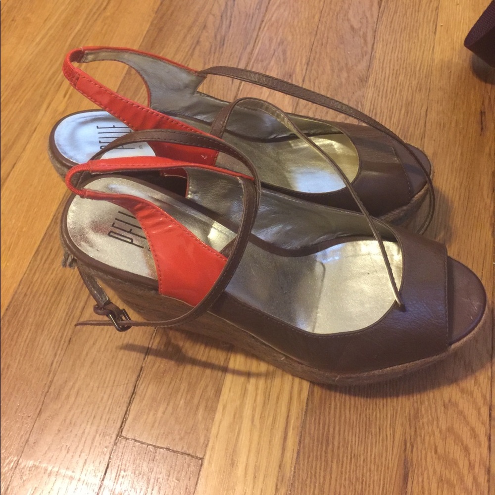 Brown wedges, w adjustable ankle strap.