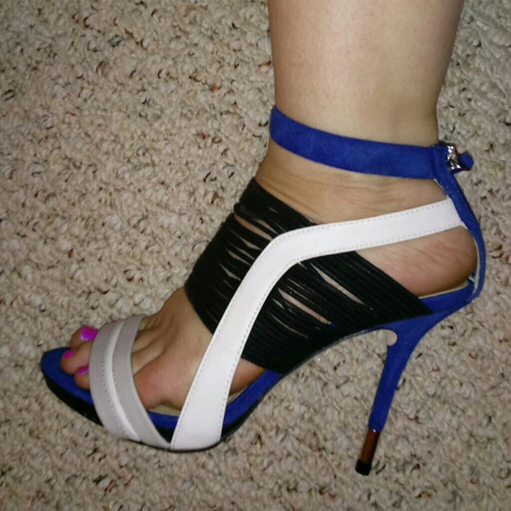 Brand new Size 8 GX by Gwen Stefani