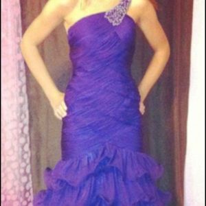 Purple prom dress! 💜