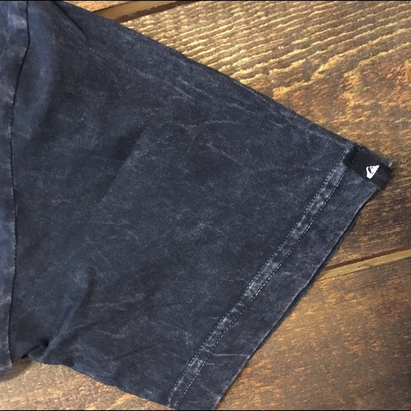 Men's Quiksilver skull/palm tree tee - Picture 4 of 5