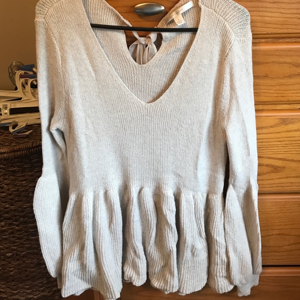 Lauren Conrad peplum bubble sleeve sweater