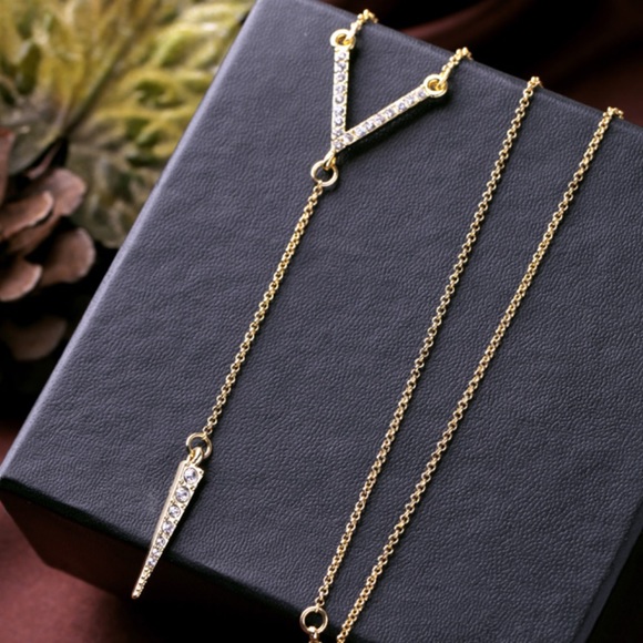 Arrow Necklace - Picture 2 of 3