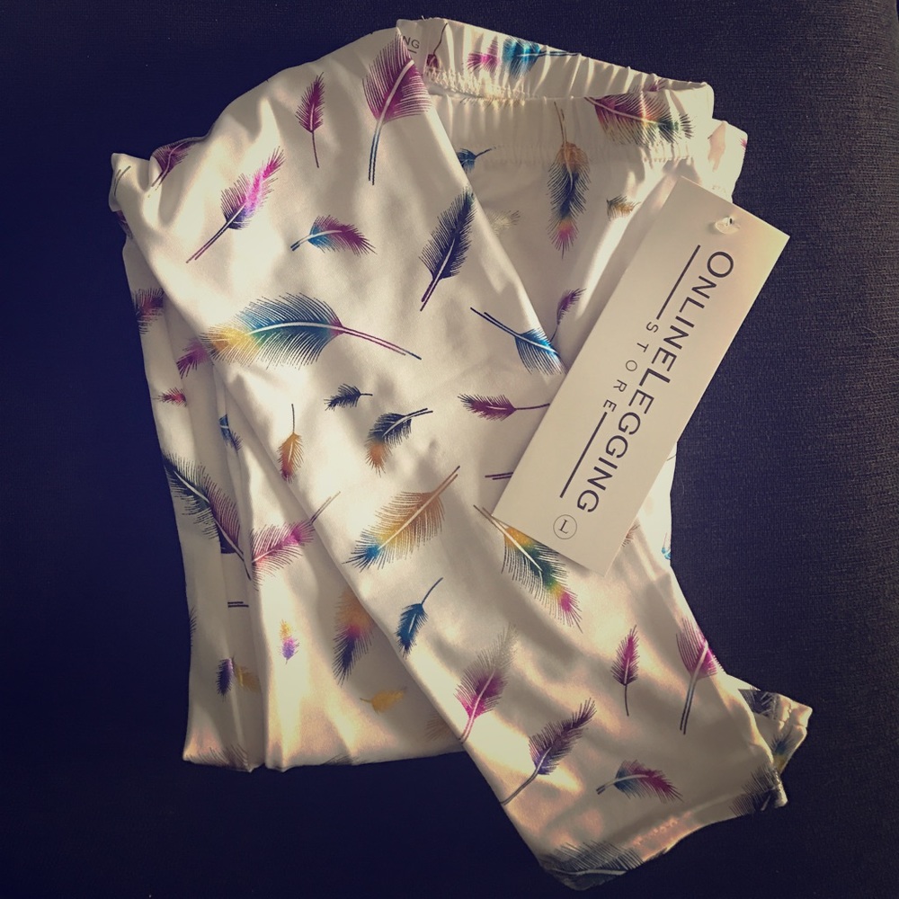 NWT Metallic Feather White Leggings