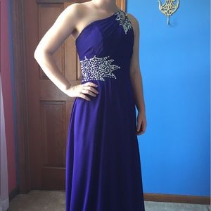 Size 2 prom dress