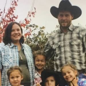 Meet your Posher, Malissa