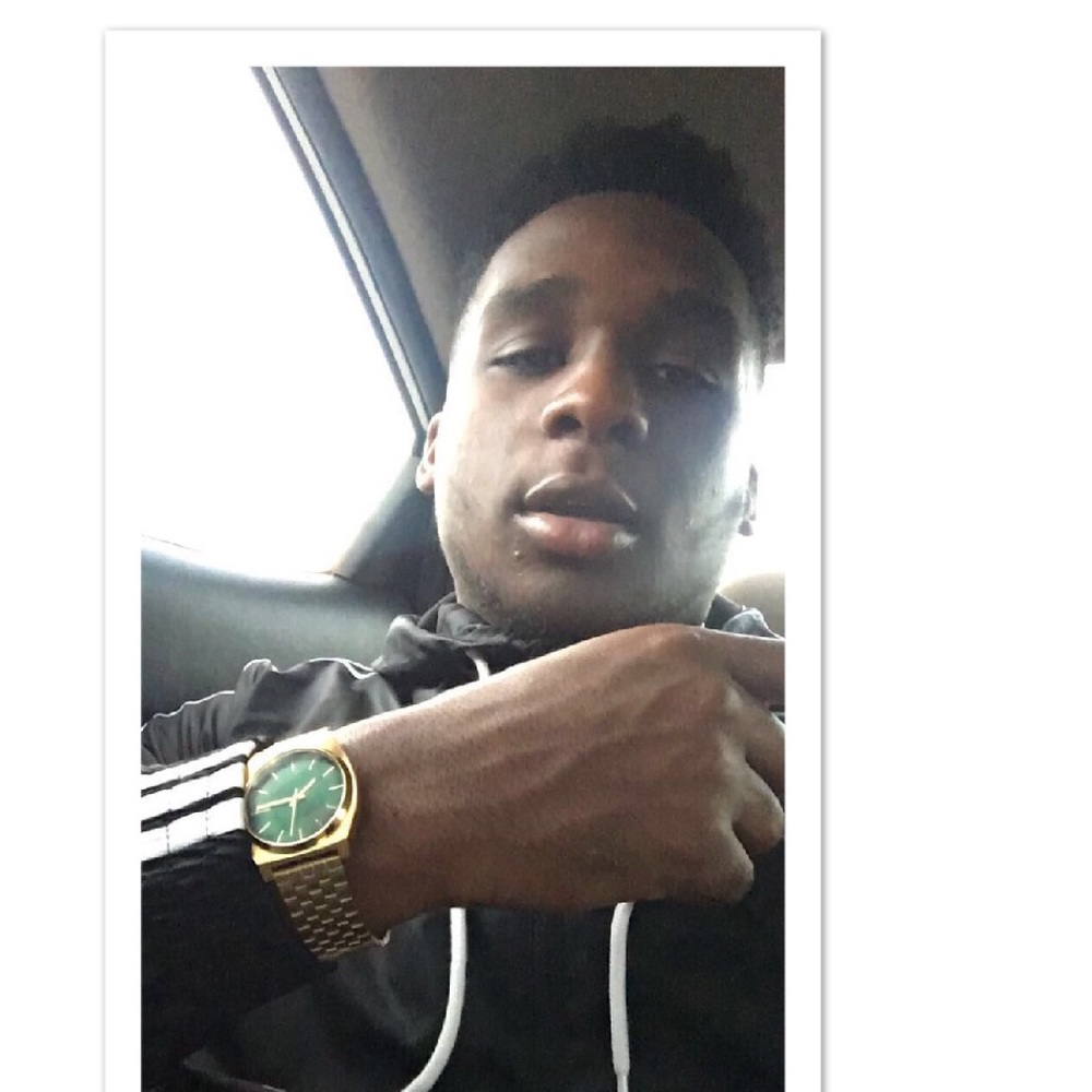 Meet your Posher, Javon