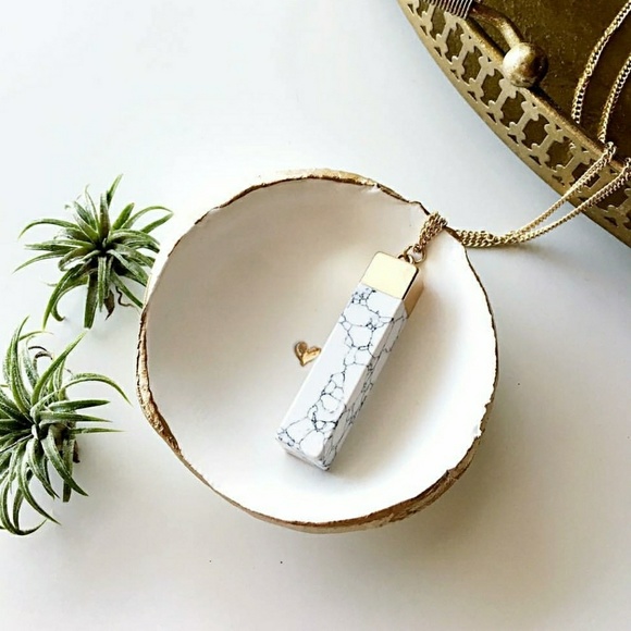 Marble Bar Necklace - Picture 2 of 5