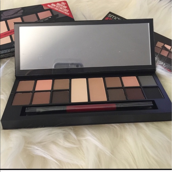 Smashbox Eyeshadow Matte palette - Picture 3 of 5