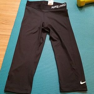 Nike Pro Dry Fit Crop