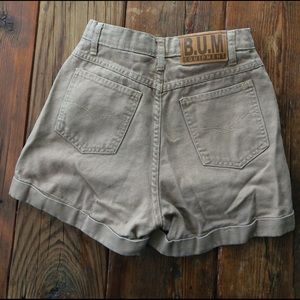 High-waisted bum equipment shorts!