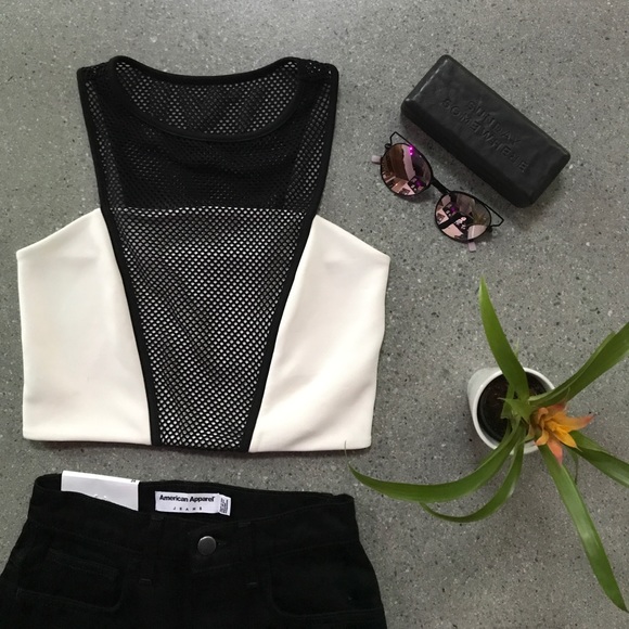 Express Tops - Express • Crop Top