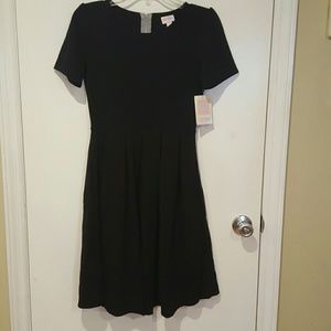 Solid black lularoe Amelia NWT