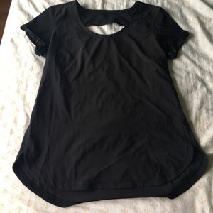 Adorable lululemon run top
