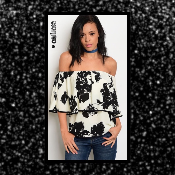 Glam Squad 2 You Tops - 1 Med LEFT🆕 Floral Off Shoulder Flowy Boho Top