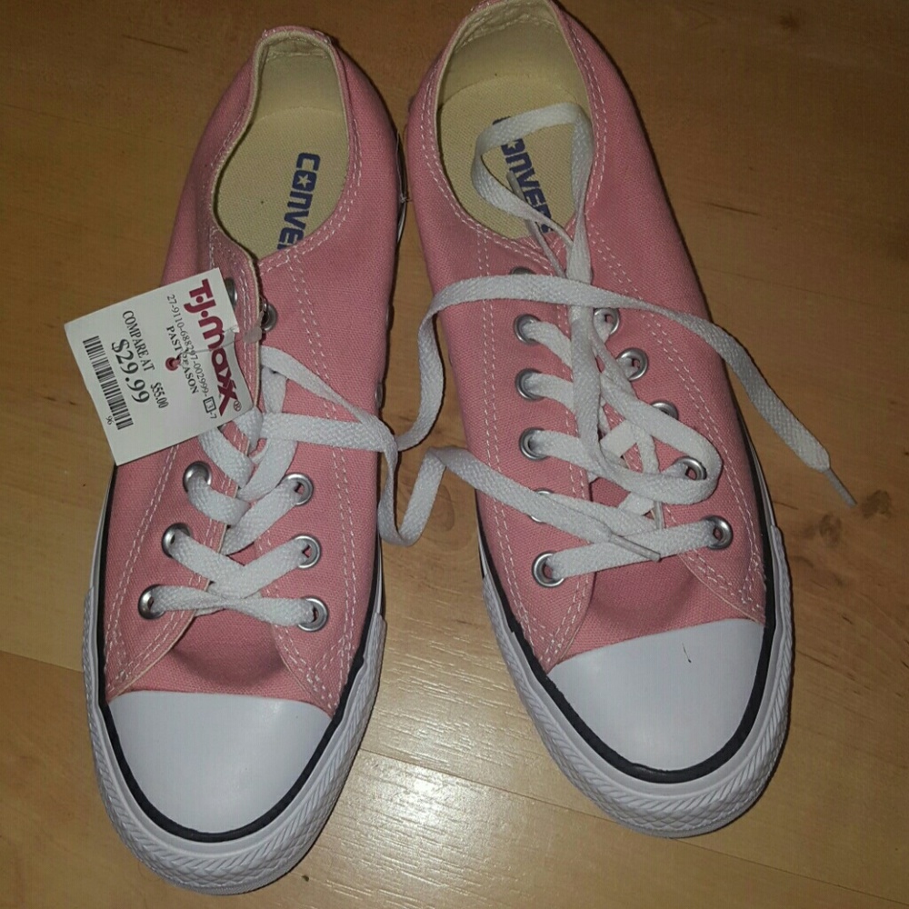 Pink converse