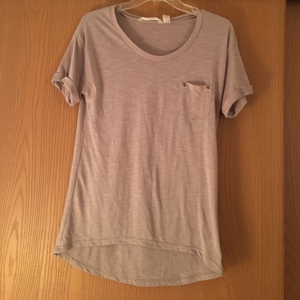 Taupe-Light Gray T-Shirt with pocket & button back