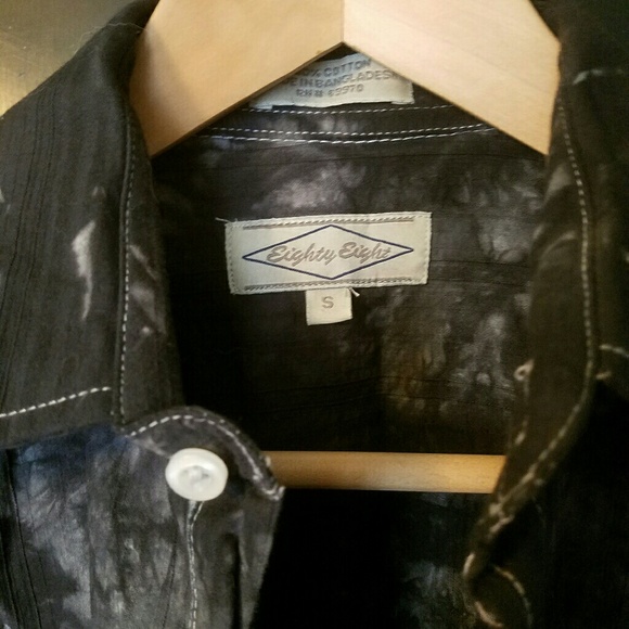 2 for $20 Men's button down with velvet details - Picture 2 of 3