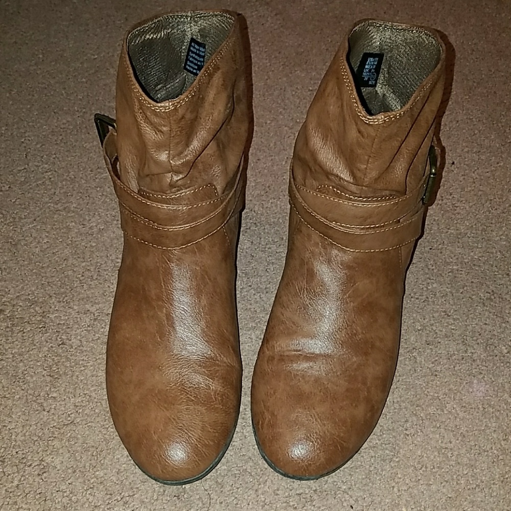 Women's size 11 boots