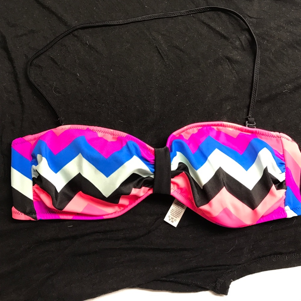 Halter/strapless bikini top