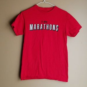 I do marathons netflix graphic t-shirt