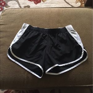 Xersion Semi Fit Exercise Shorts