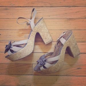 4.5 inch polka dot bow heels