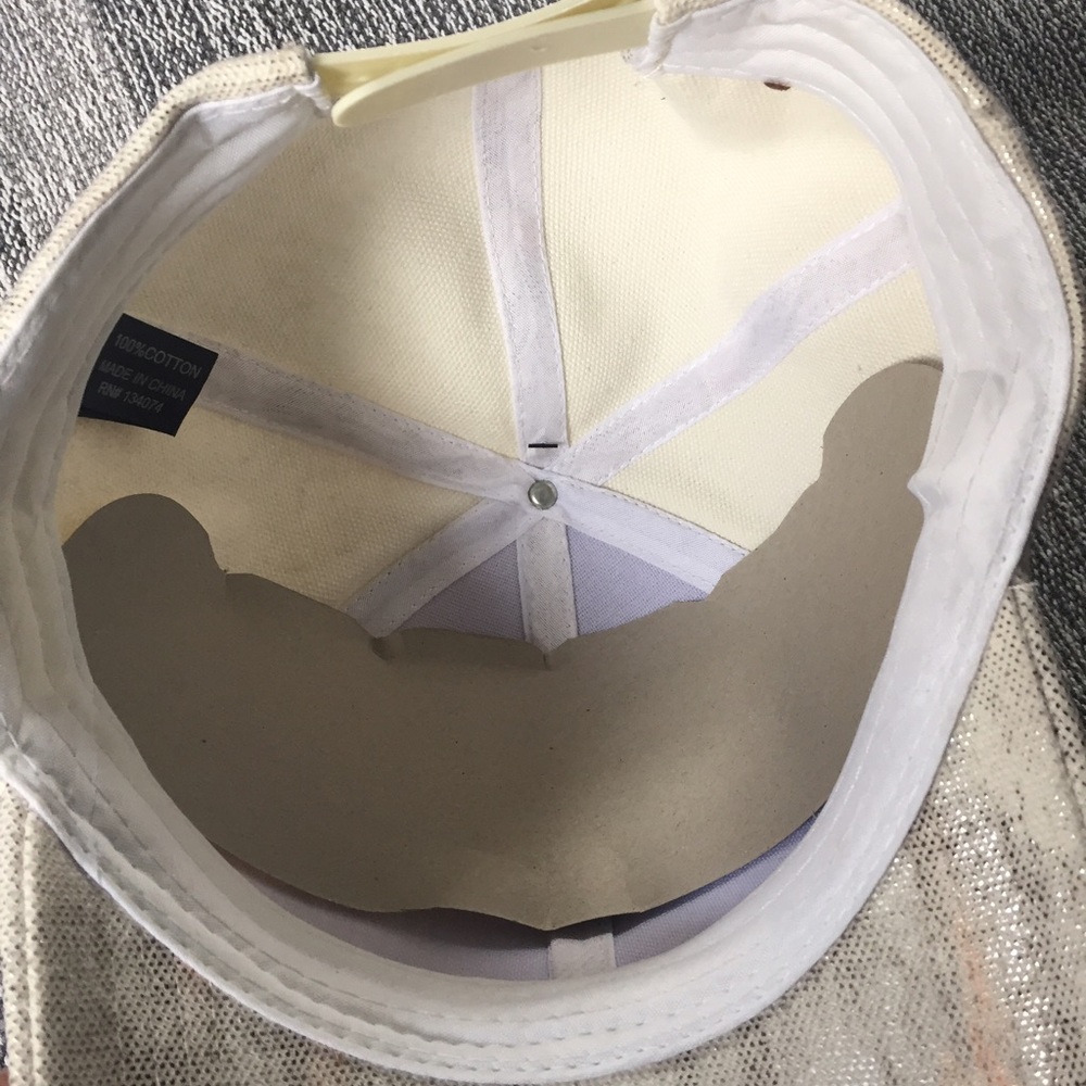 Essential chic hat - Picture 3 of 4