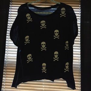 Wildfox Asymmetrical Skull Tee ☠️